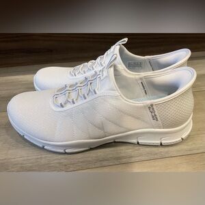 Skechers Slip On Air Cooled Memory Foam Hand Free Tennis Shoes Womens Size 10